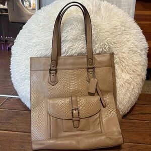 Coach Charlie Embossed Rare Python Leather Bag Light Tan Shoulder Bag For Work
